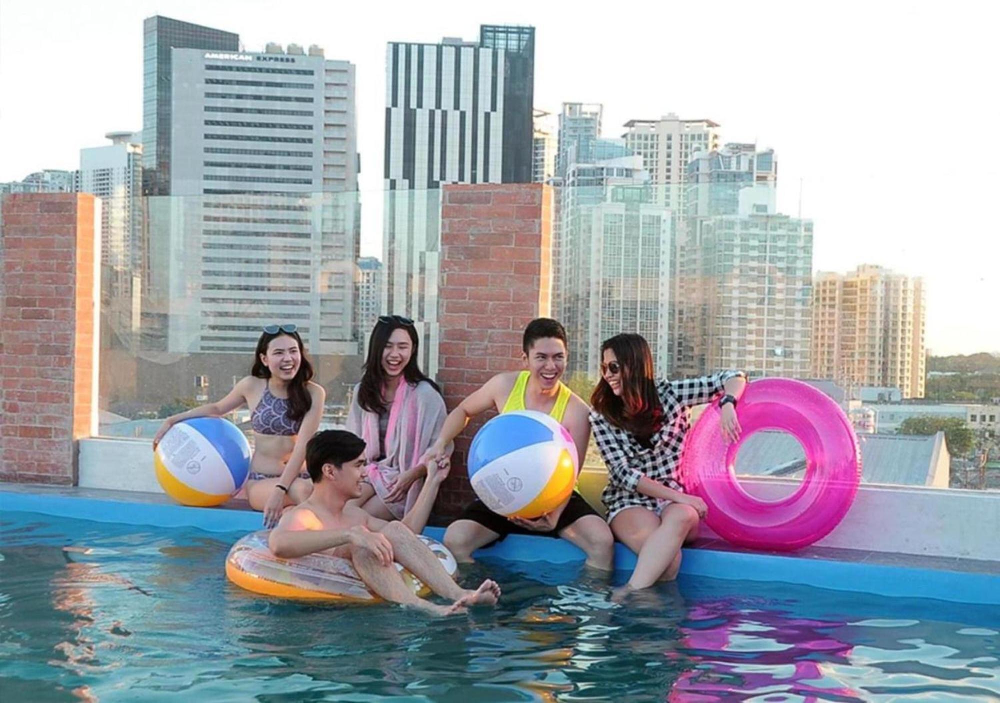 Oyo 563 Mytown New York Hotel Taguig Luaran gambar