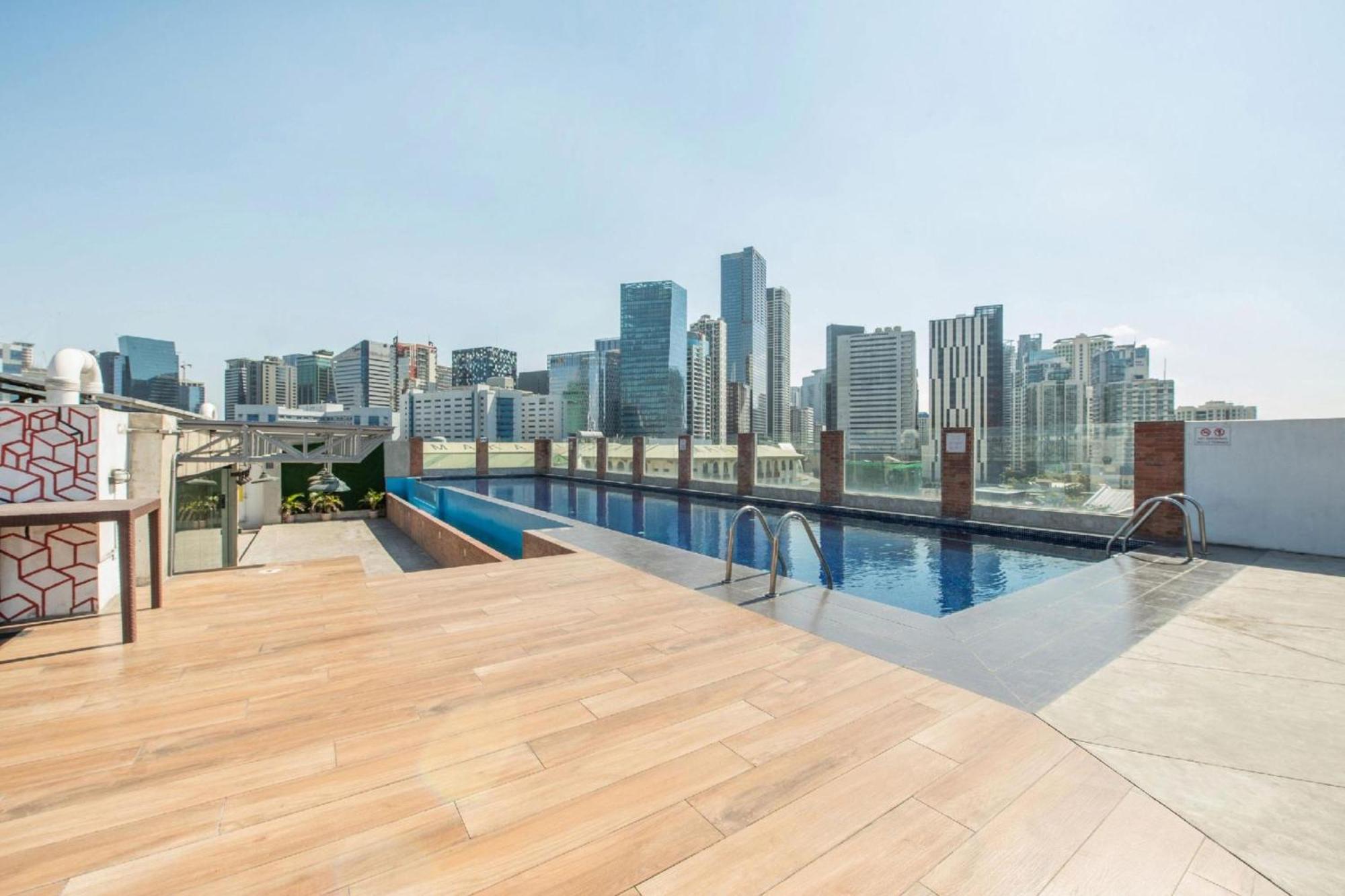 Oyo 563 Mytown New York Hotel Taguig Luaran gambar